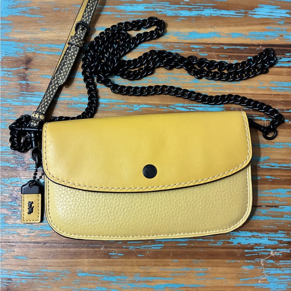 Coach Yellow Pebble Leather Crossbody Wallet Clutch Chain Strap 76161
